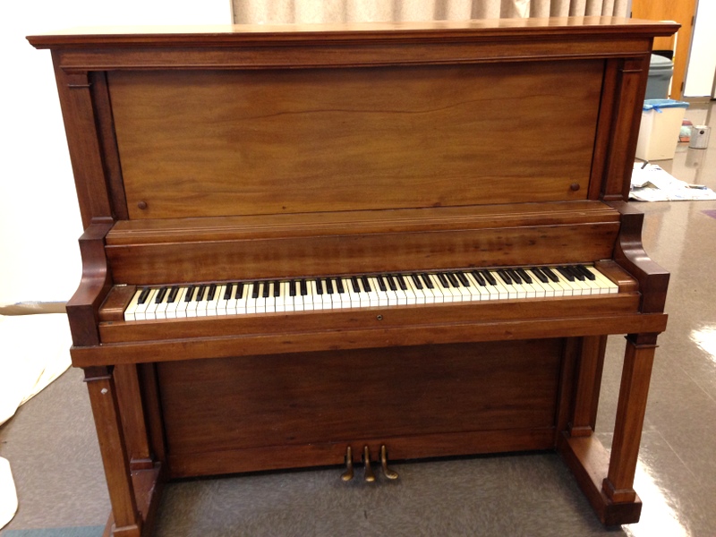 piano-front-0524